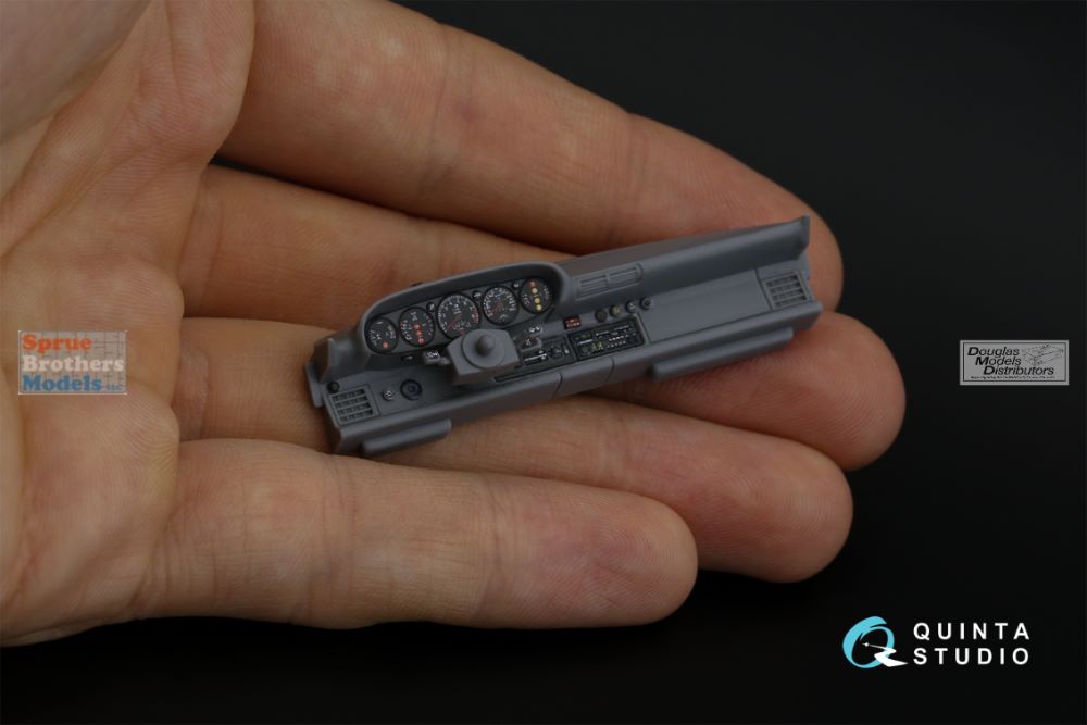 qtsqds24003c.jpg