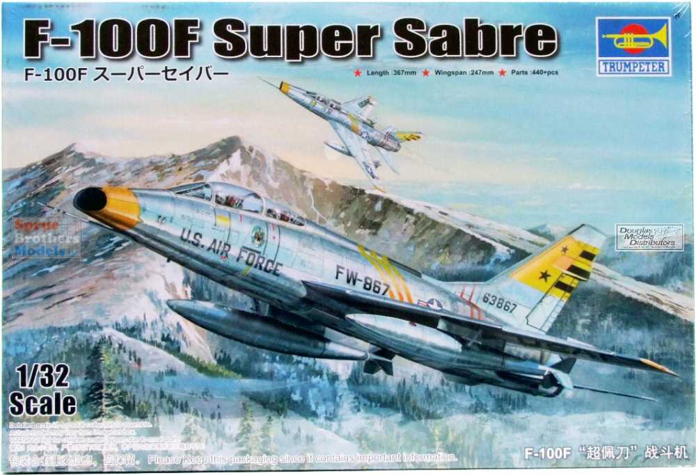 Trumpeter Model kit 1/48 F-100F Super Sabre